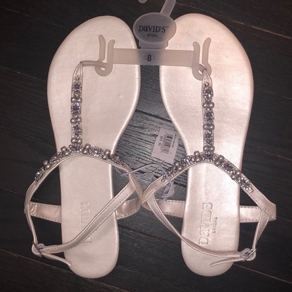 Sandals - Picture 1 of 3